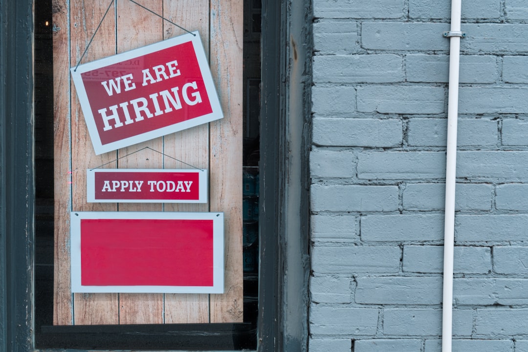 Scaling Your Solopreneur Business: When to Hire Help